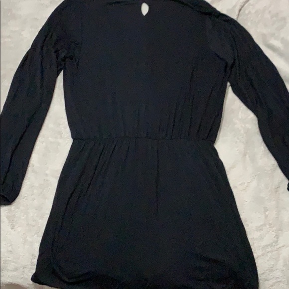 Short black romper - Picture 2 of 2